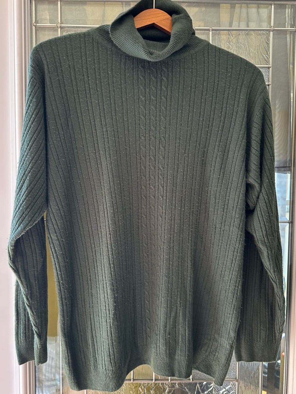 Cozy Olive Green Women's Turtleneck Sweater